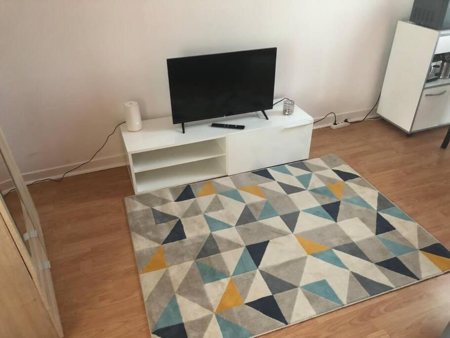Le Petit Poitevin Apartamento Poitiers Exterior foto