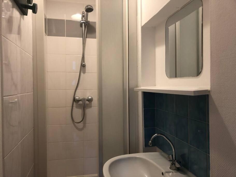Le Petit Poitevin Apartamento Poitiers Exterior foto